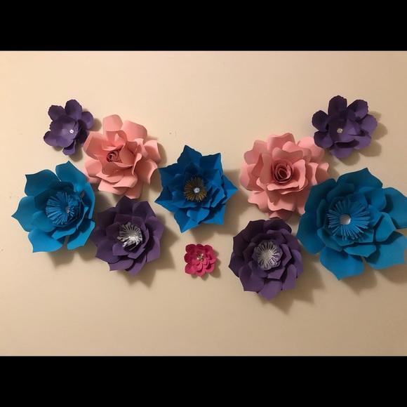 Paper flowers - Picture 2 of 6